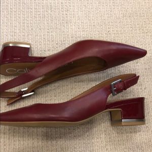 Calvin Klein Red siz7 2” block Heel open back pump